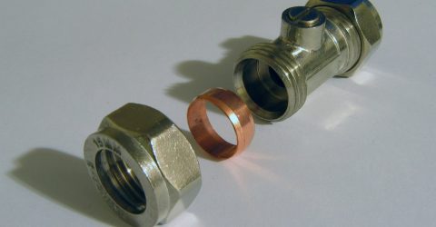 A compression fitting like the one Coheed uses in this episode.