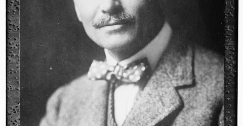 A black and white portrait of the English novelist and playwright Horace Annesley Vachell.
